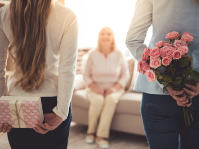 60 mensagens de aniversário para mãe que honrarão sua rainha